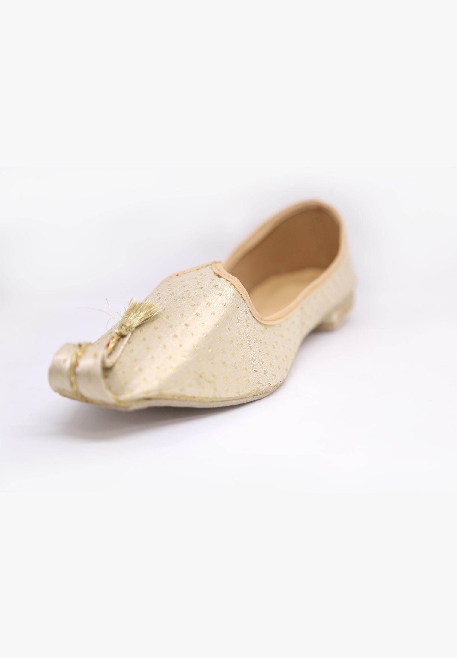 Off white hajar bota wedding nagra