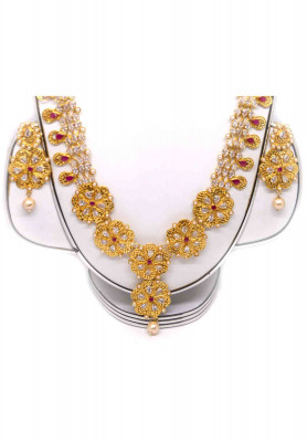 Golden pearl ad stone wedding sita set