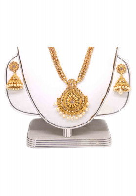 Antic ad stone pearl wedding sita set