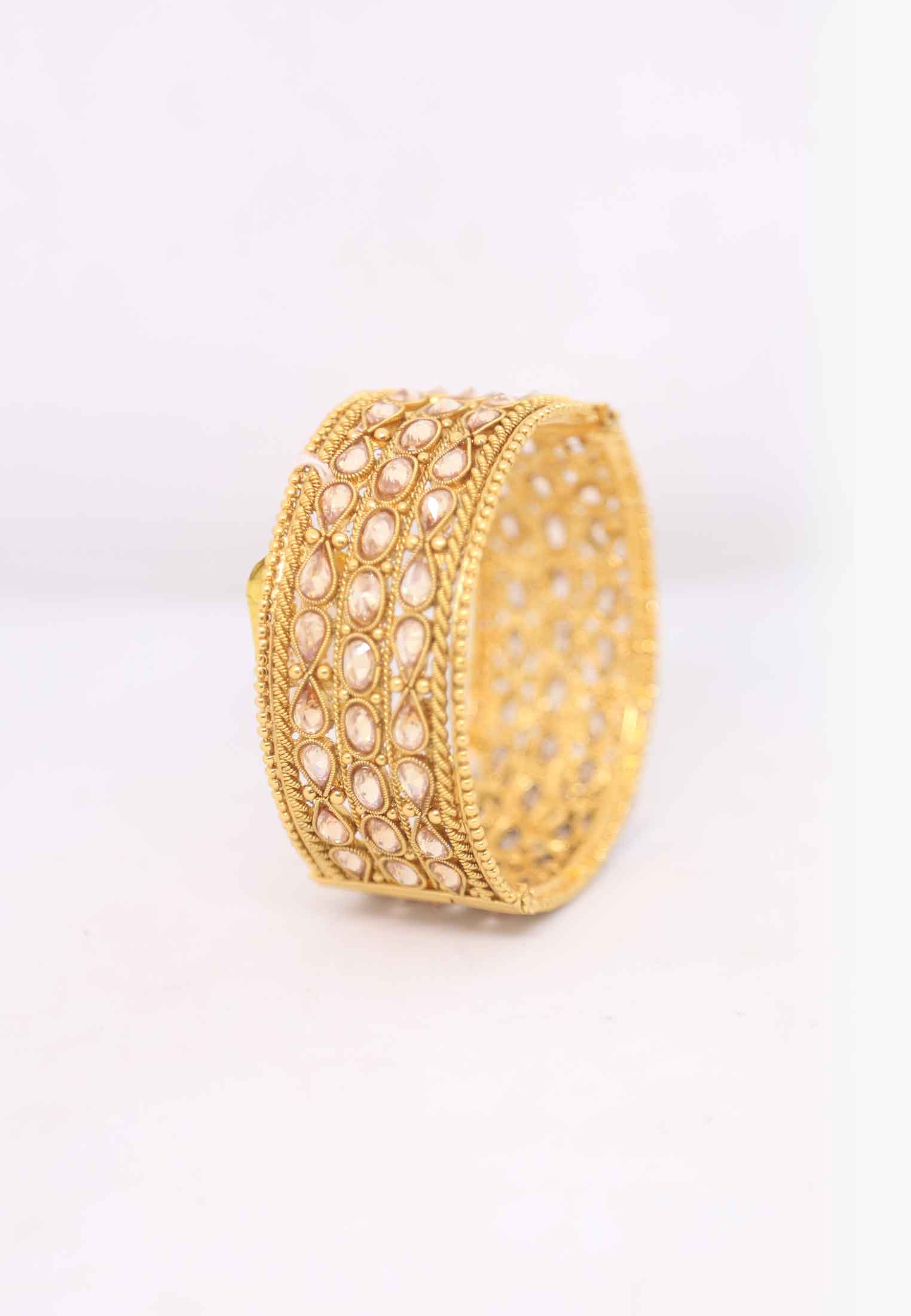 Gold plate light pink ad stone joypuri chur