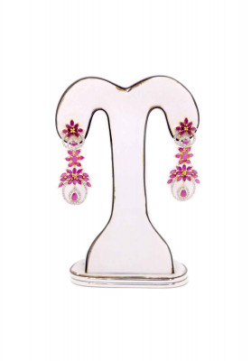 Diamond cut ad stone party ear ring