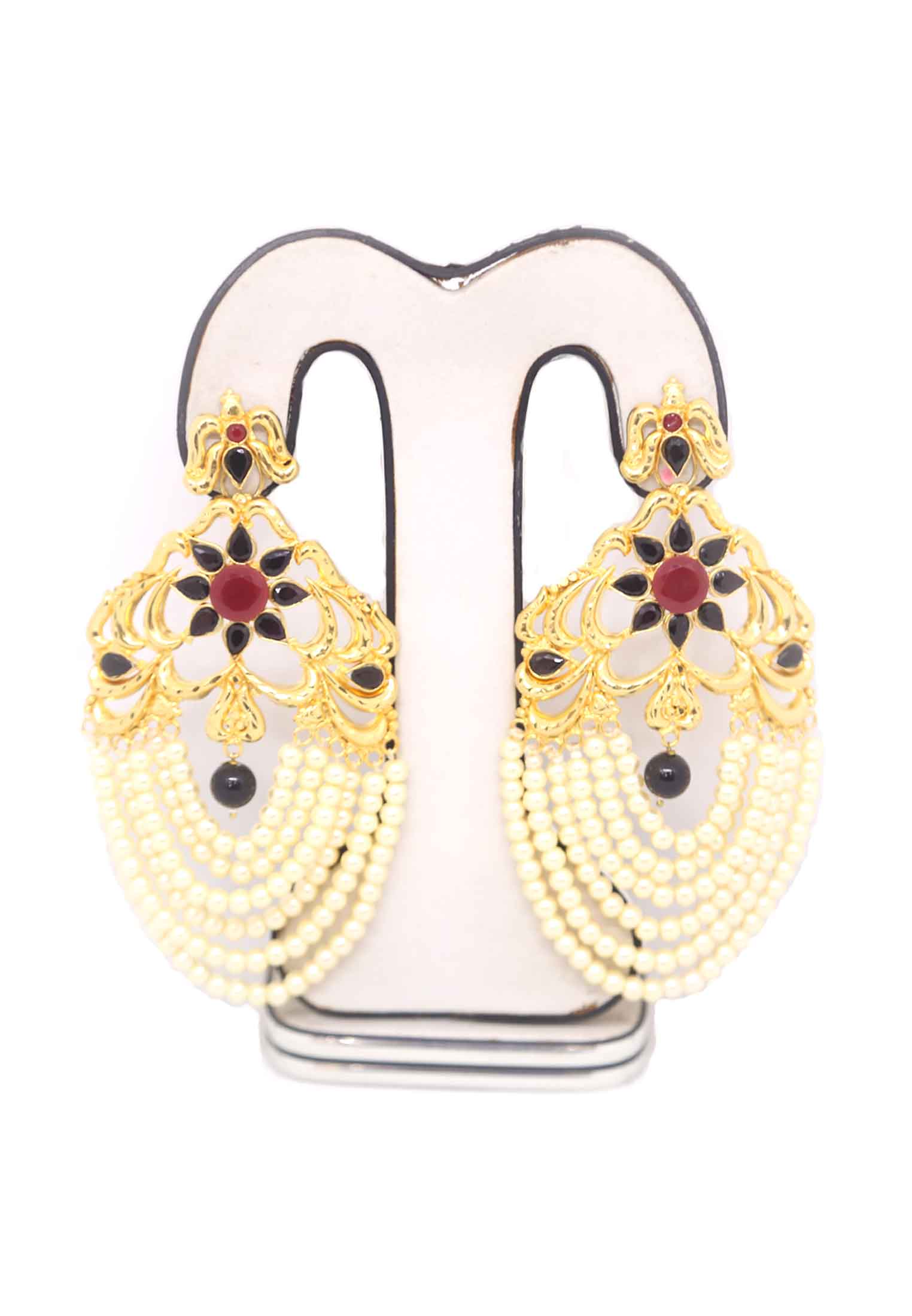 Black-maroon-pearl-golden ear ring