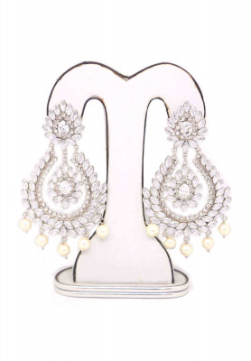 Silver plate white ad stone ear ring