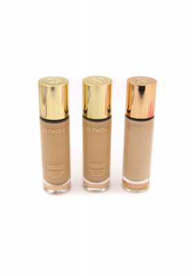 O.TWO.O Matte Foundation Color Oil