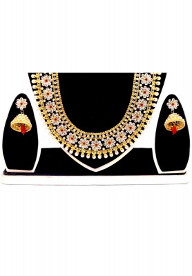 White Gold Plated Necklace Set
