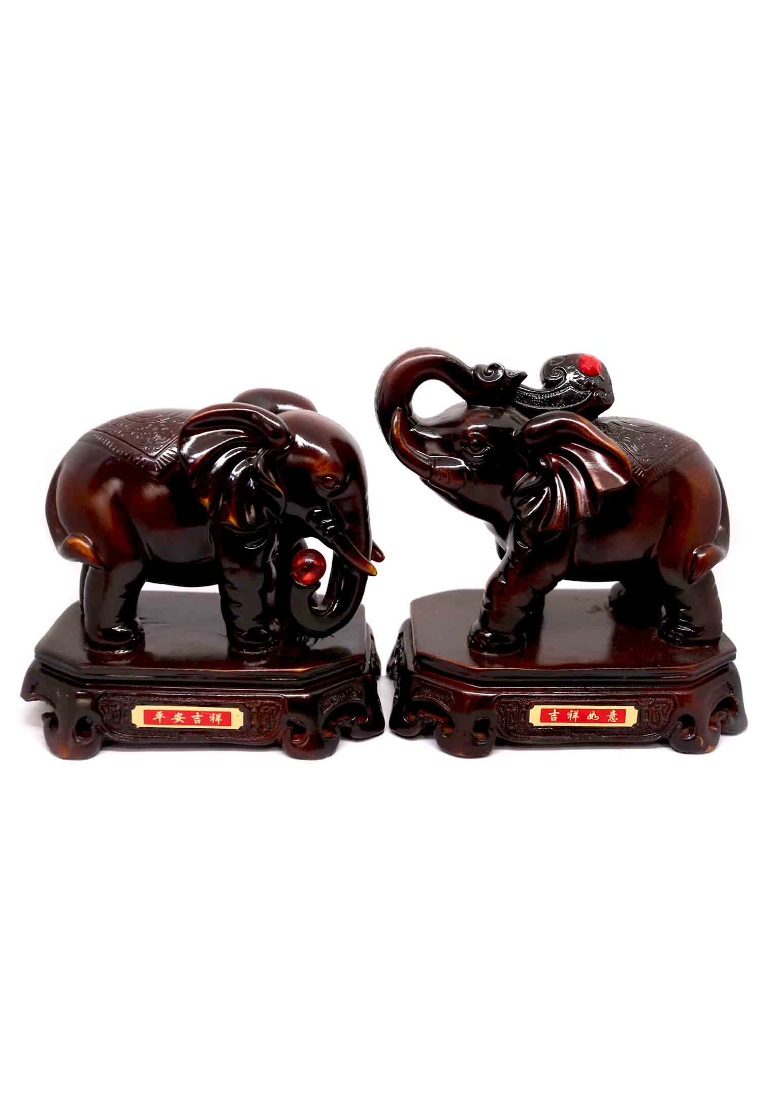 2-piece elephant shaped showpiece
