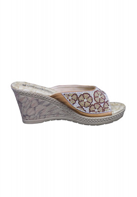 Balanced Boston Heel
