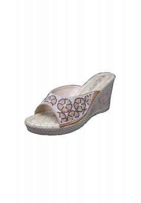 Balanced Boston Heel