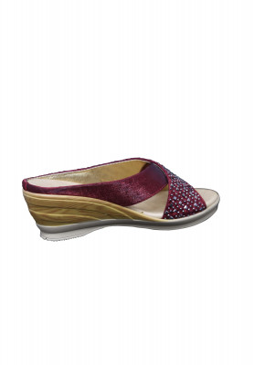 Maroon Semi Heel