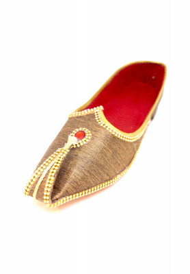 Affordable Groom Nagra