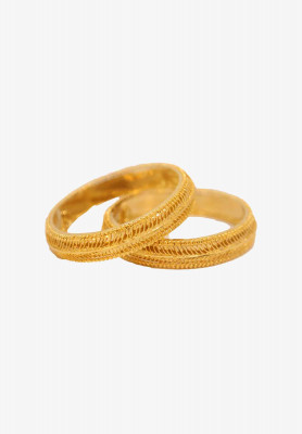 Round shape gold plate Bouti Chur 