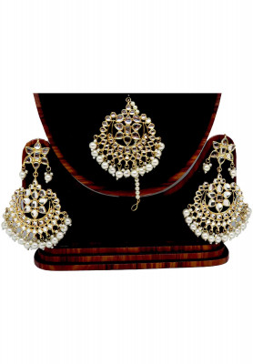 Kundon khonto har with ear ring  