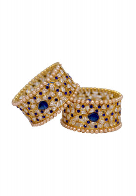 Round Gold Platted Churi