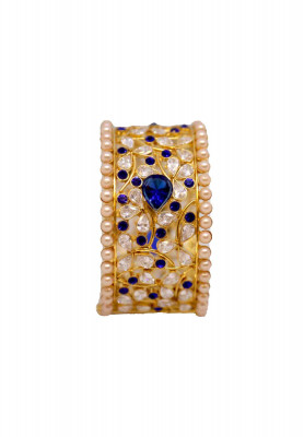 Round Gold Platted Churi