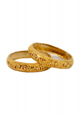 Party Round Shape Gold Plated Chur
