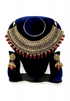 Kontho chik har  with ear ring
