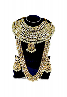 Golden Kundon har with ear ring  