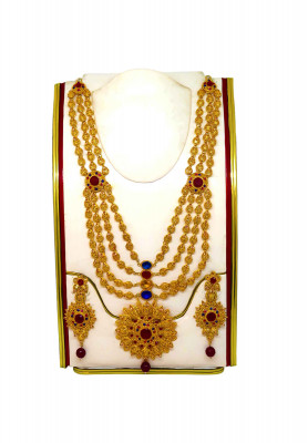 Golden white Sita har With ear ring 