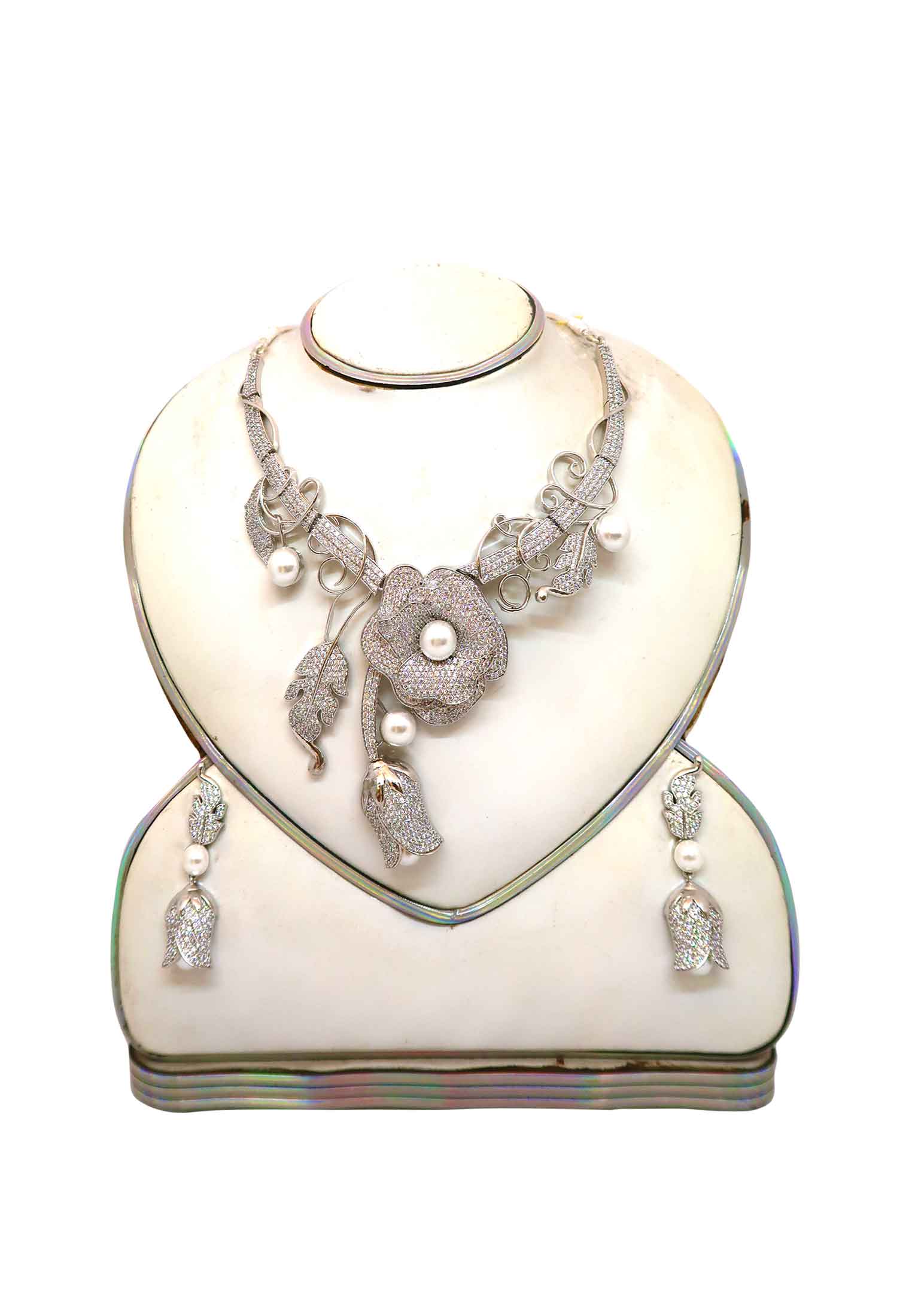 Diamond cut necklace 