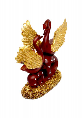 Double swan show piece 