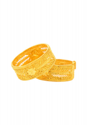 exclusive Gold platted churi 