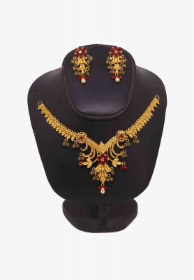 V Shaped Necklace with Ruby and Pearl