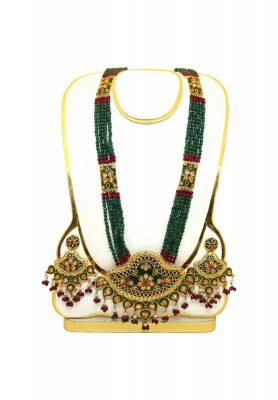V  shape Green Meena Sita Haar