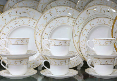 32 Pieces Monno Dinner Set