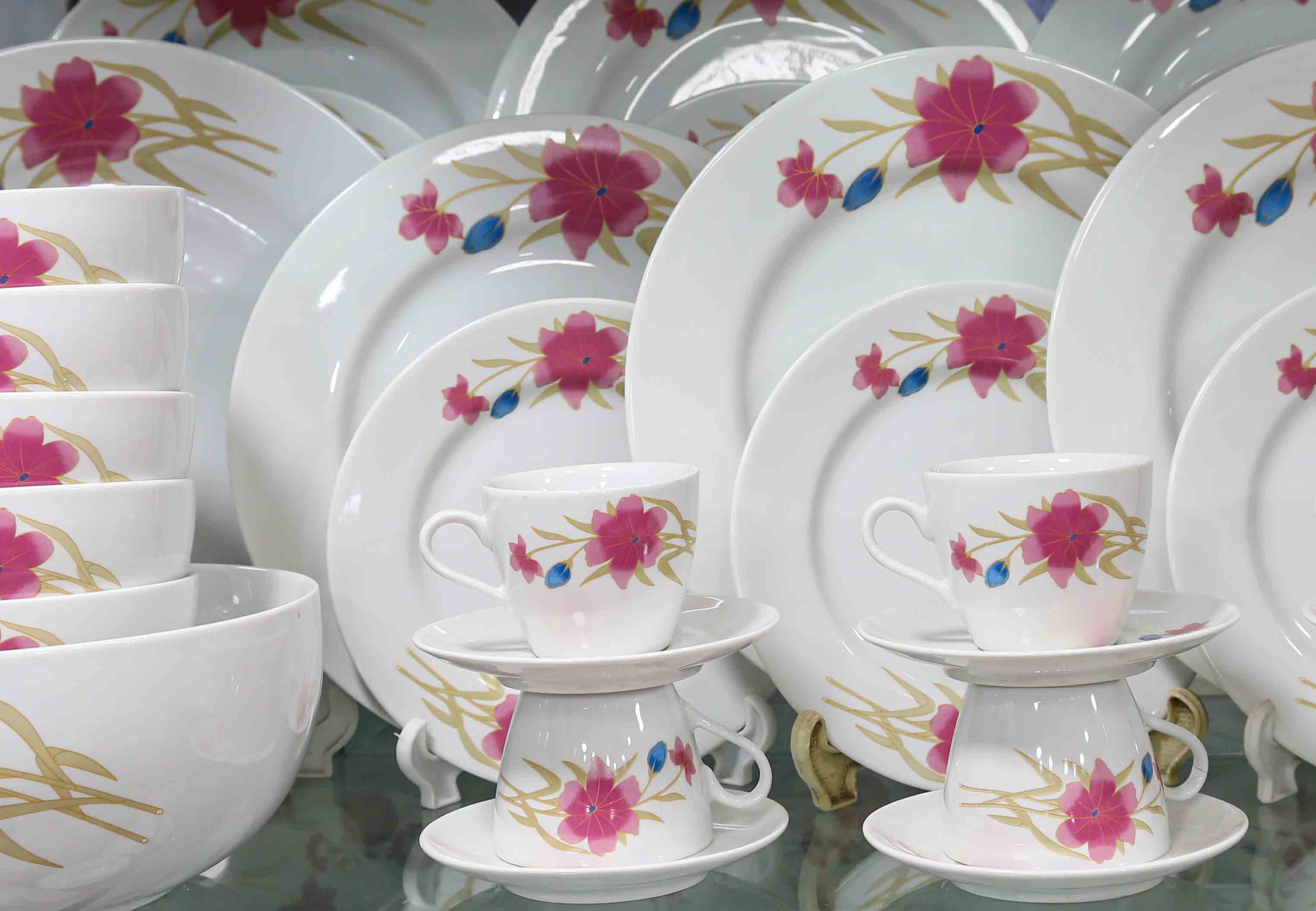 32 Pieces Monno Dinner Set