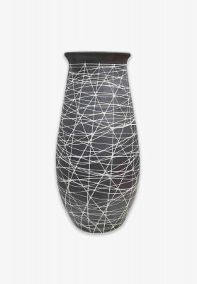  A Beautiful Chinese Flower Vase
