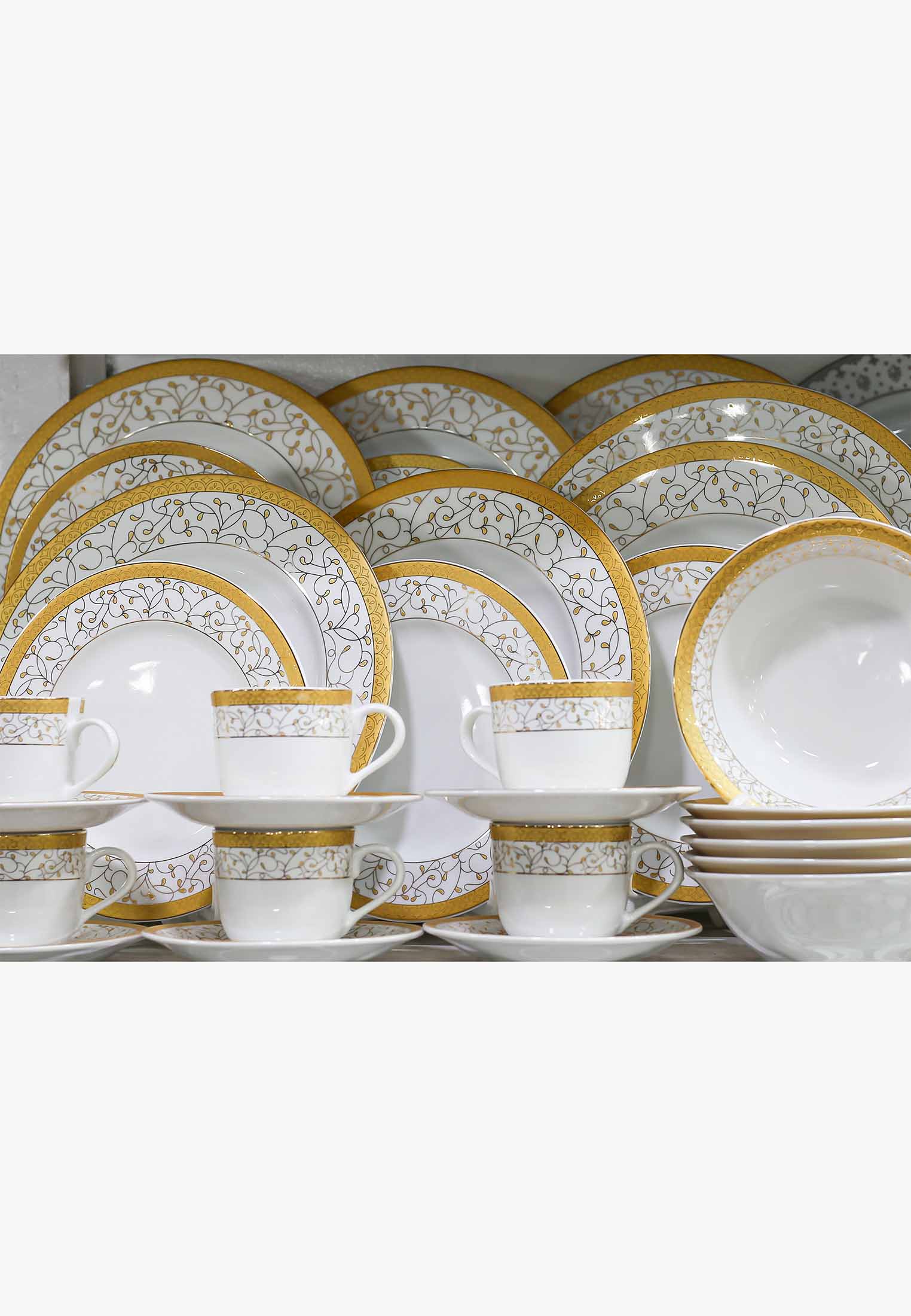 32 Pieces Monno Dinner Set