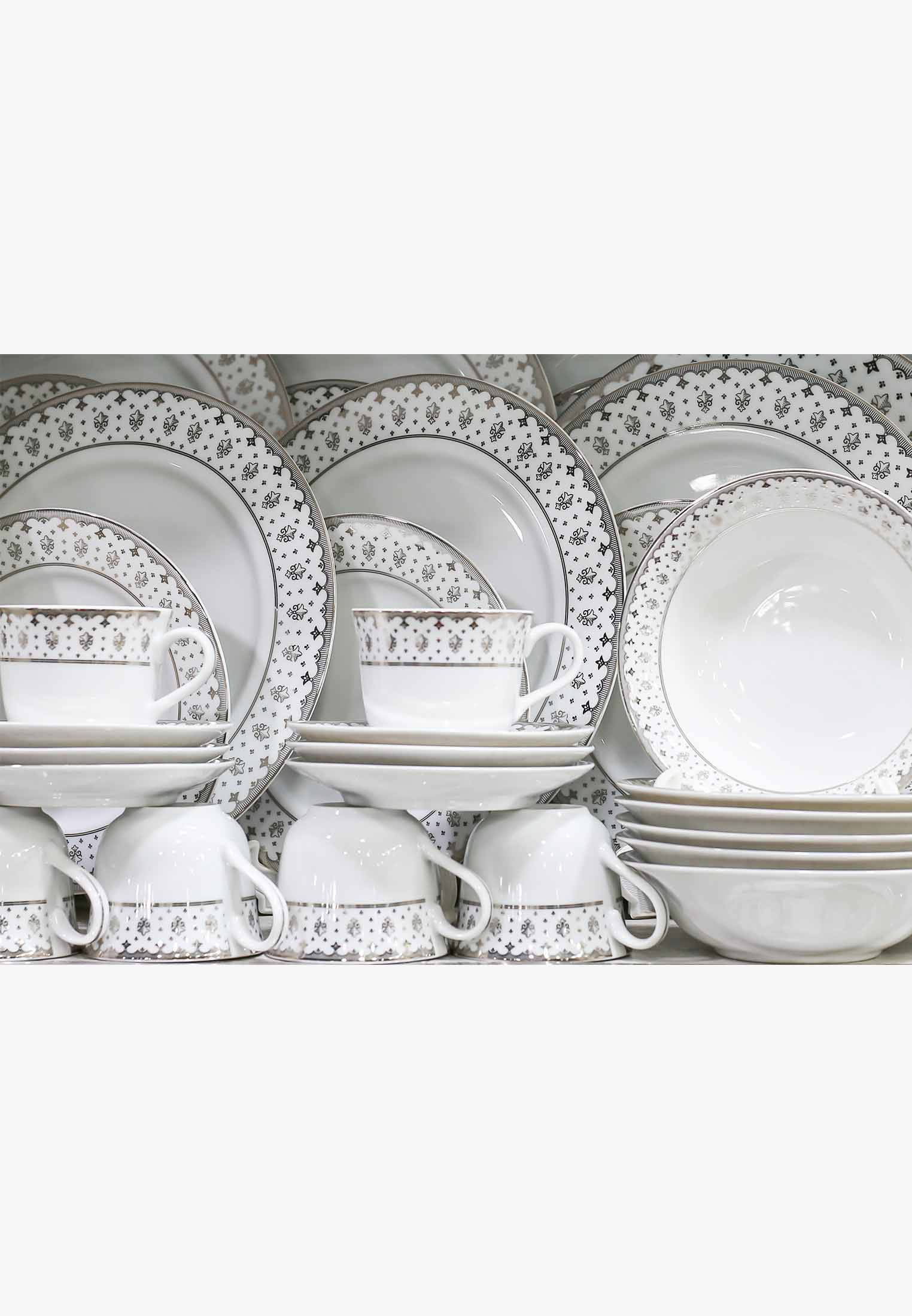 32 Pieces Dinner Set