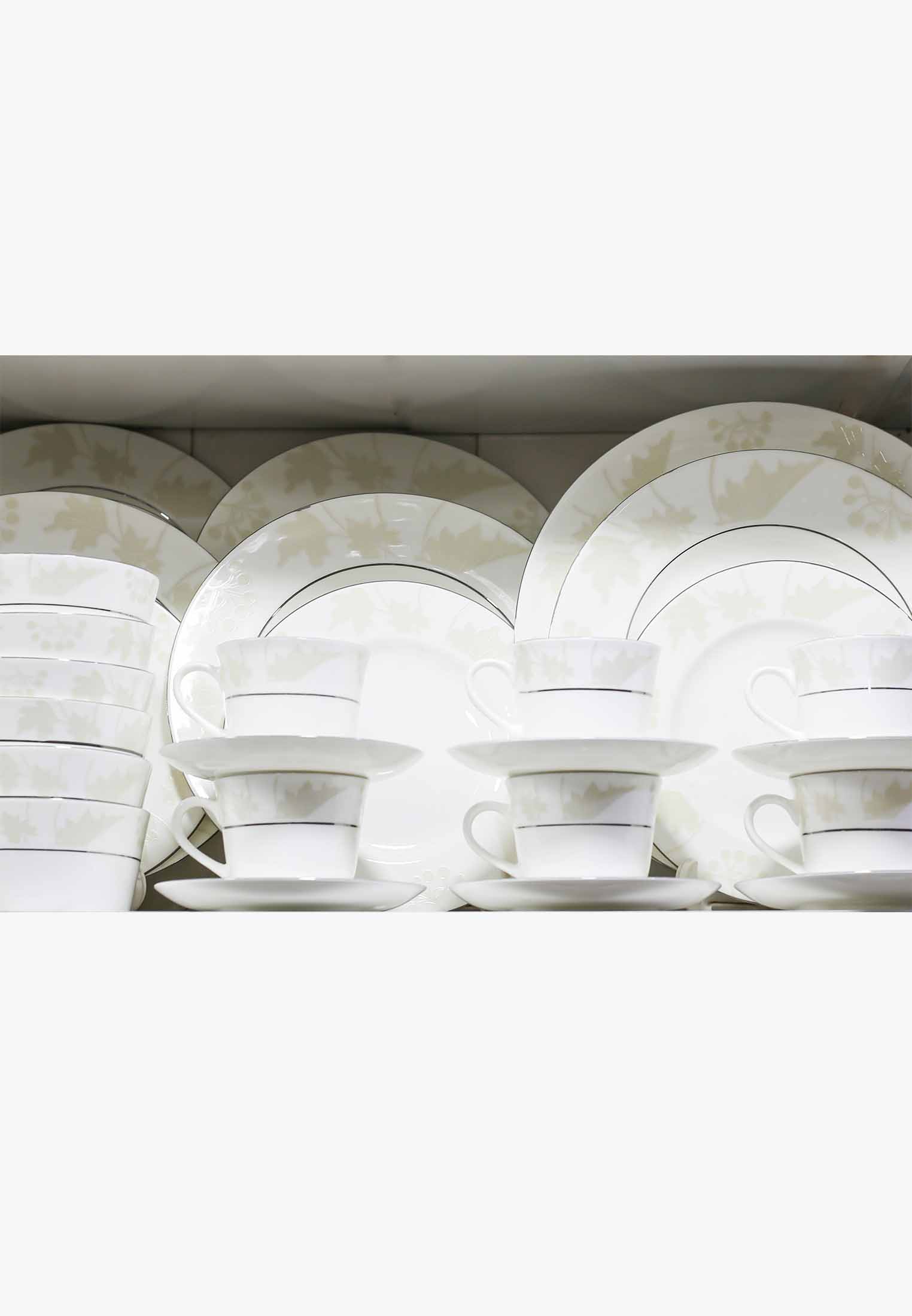 32 Pieces Dinner Set