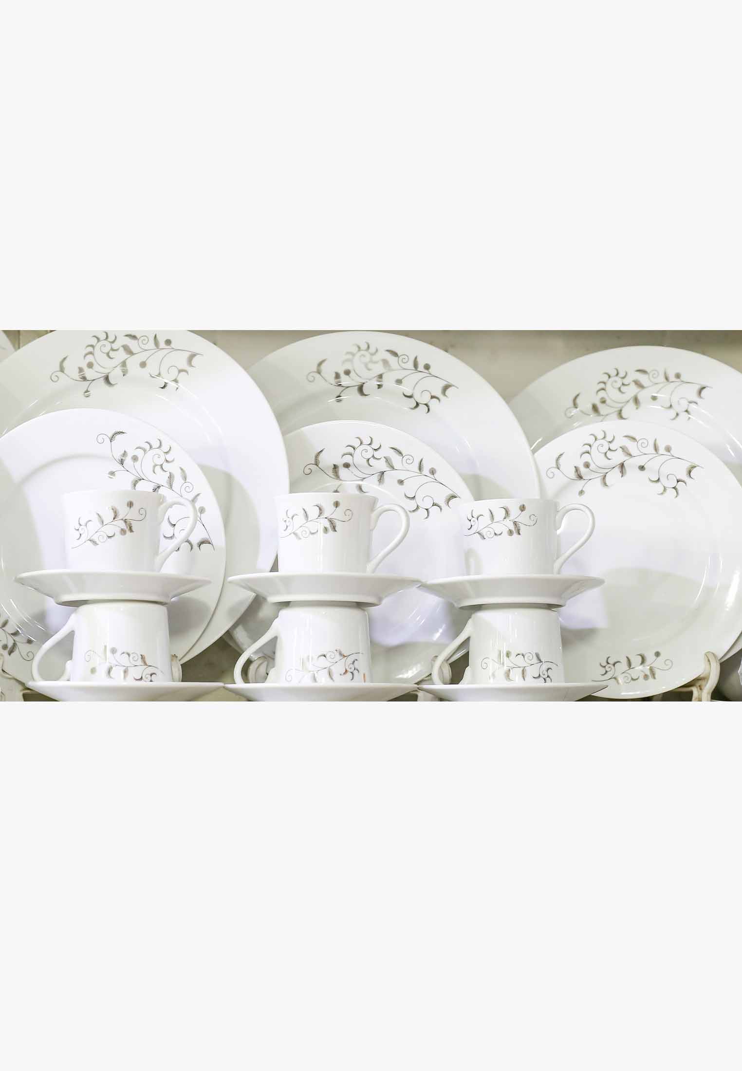 32 Pieces Dinner Set